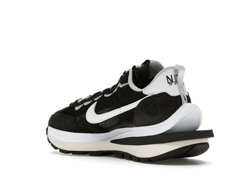 Nike Vaporwaffle sacai Black White