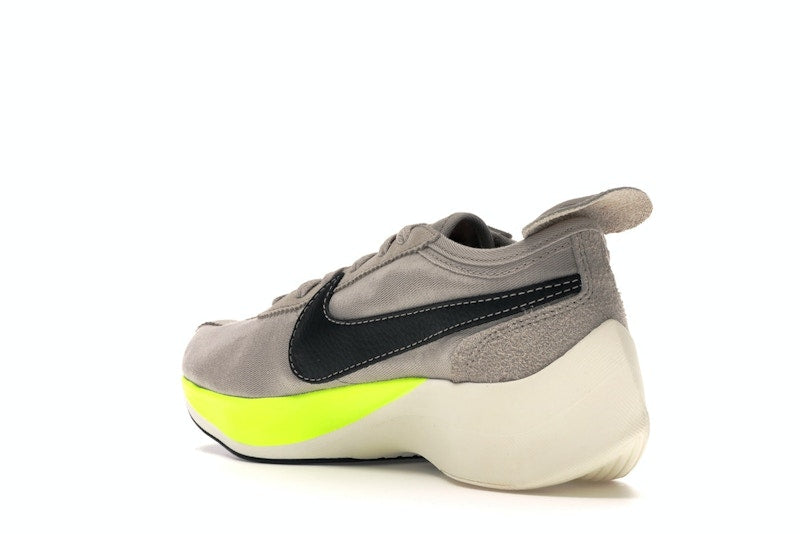 Nike Moon Racer String