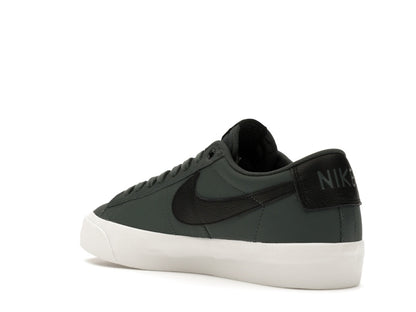 Nike SB Zoom Blazer Low Pro GT Vintage Green