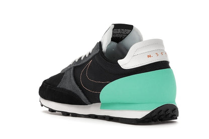 Nike Daybreak Type Black Menta