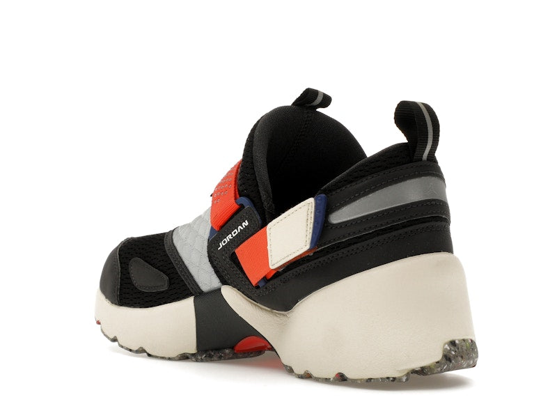Jordan Trunner LX Rare Air (Women's)