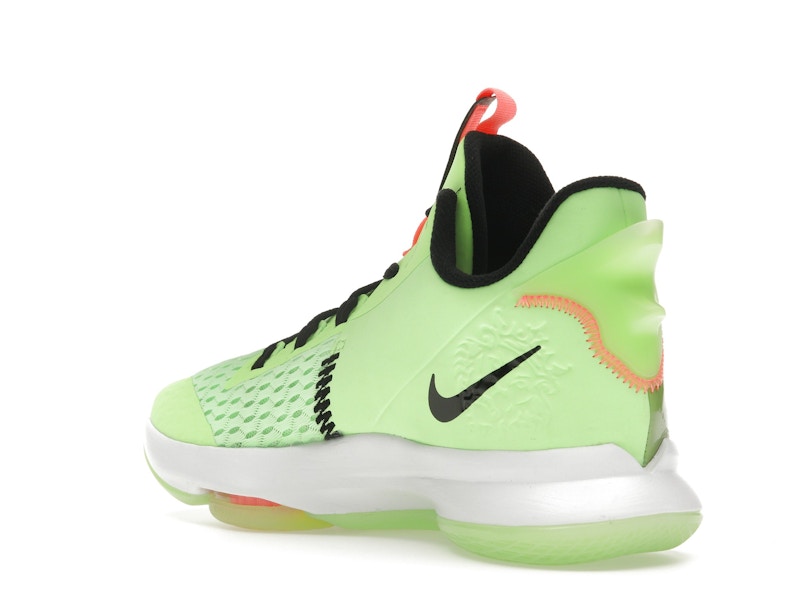 Nike LeBron Witness 5 Grinch