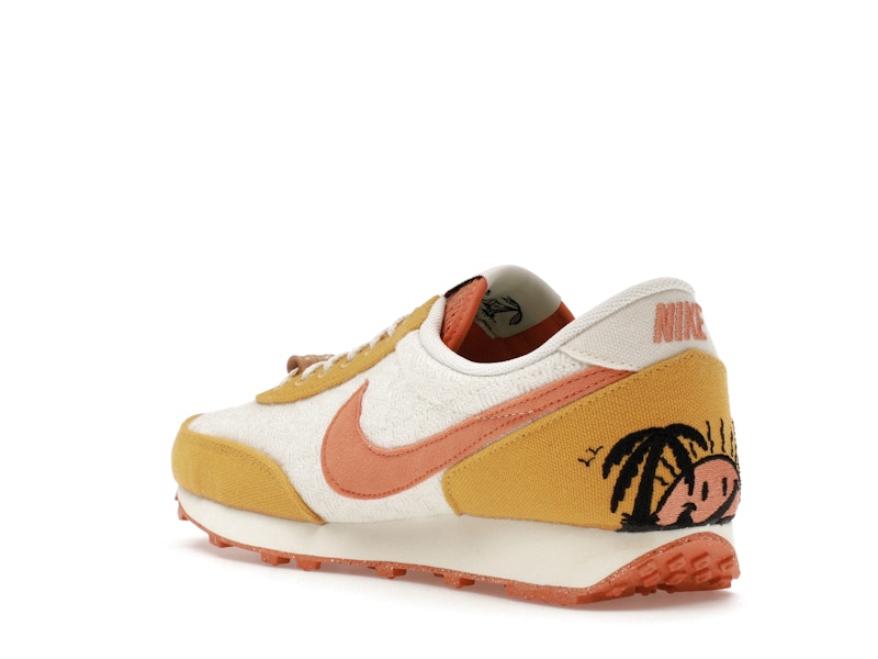 Nike DBreak SE Sun Club Hot Curry (Women's)