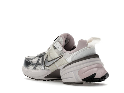 Nike V2K Run Platinum Tint Summit White Cave Stone Metallic Silver (Women's)
