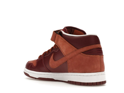 Nike SB Dunk Mid Team Red Pony