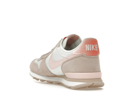 Nike Internationalist Summit White Light Madder Root (Women's)