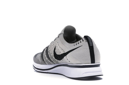 Nike Flyknit Trainer Pale Grey