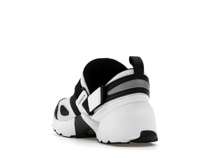 Jordan Trunner LX White Black (Women's)