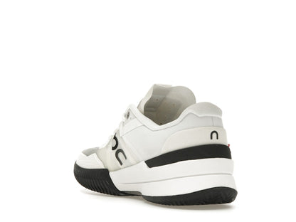 On The Roger Pro 2 Clay White Black (Women's)