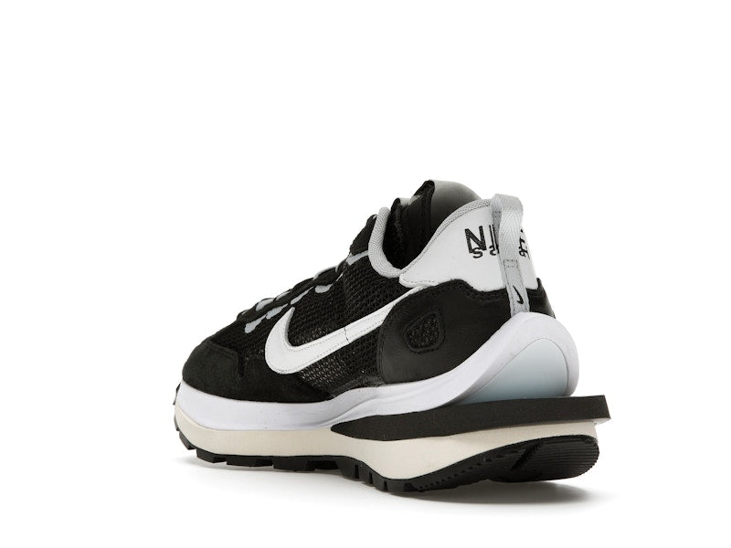 Nike Vaporwaffle sacai Black White