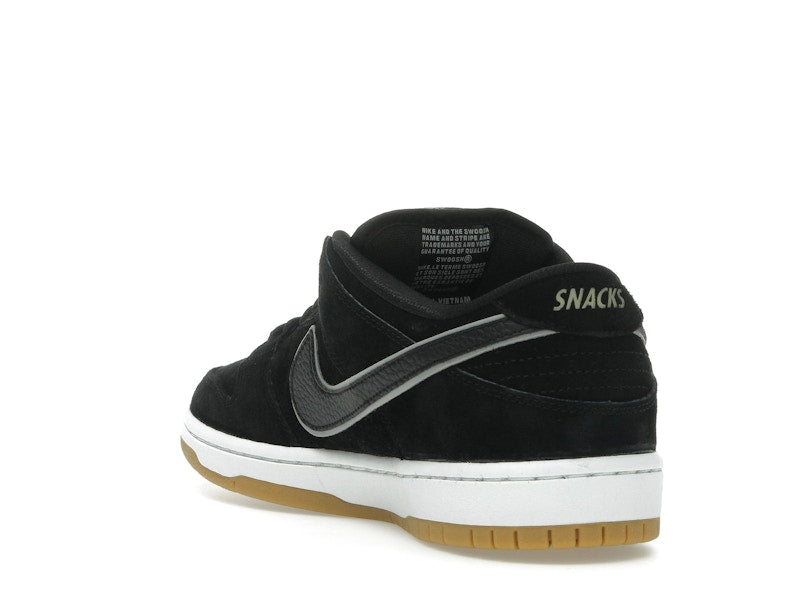 Nike SB Dunk Low Quartersnacks