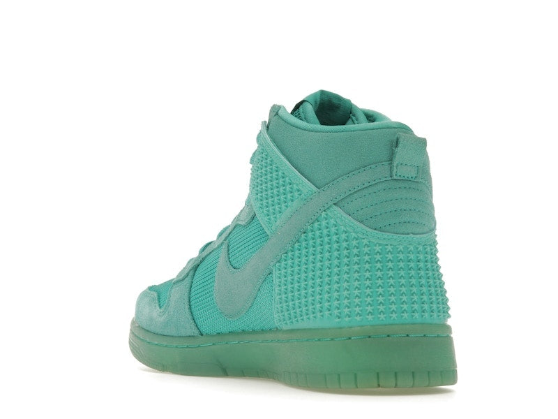 Nike Dunk CMFT Premium Light Retro