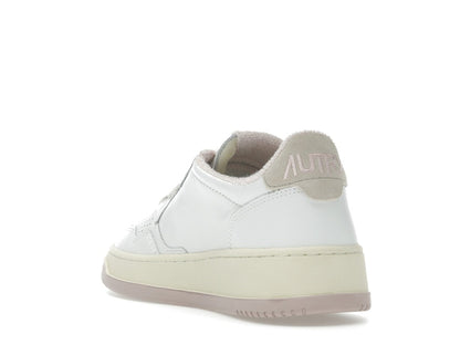 Autry Medalist Leather Low White Powder Pink (Women's)