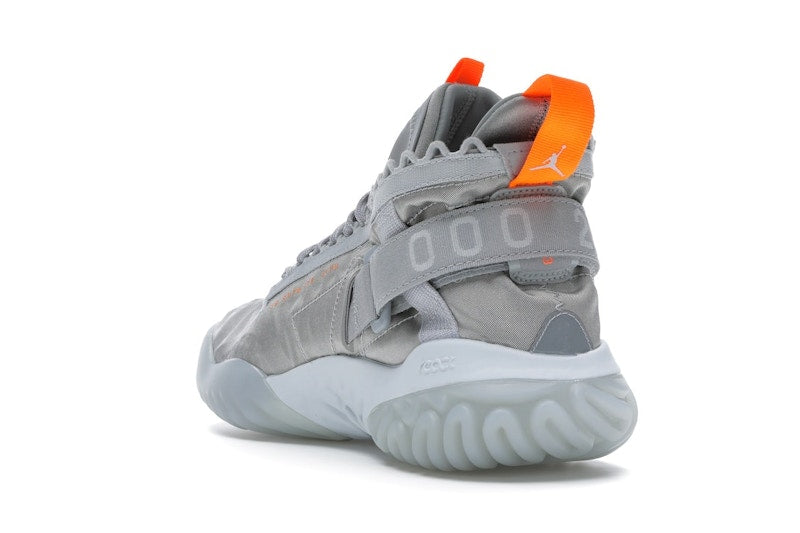 Jordan Proto React Wolf Grey Total Orange