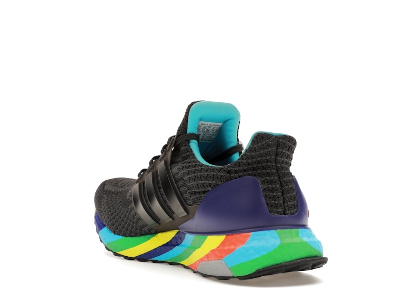 adidas Ultra Boost 5.0 DNA Pride Carbon