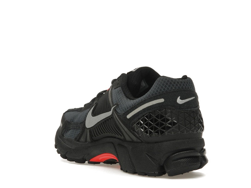 Nike Zoom Vomero 5 Black Metallic University Red