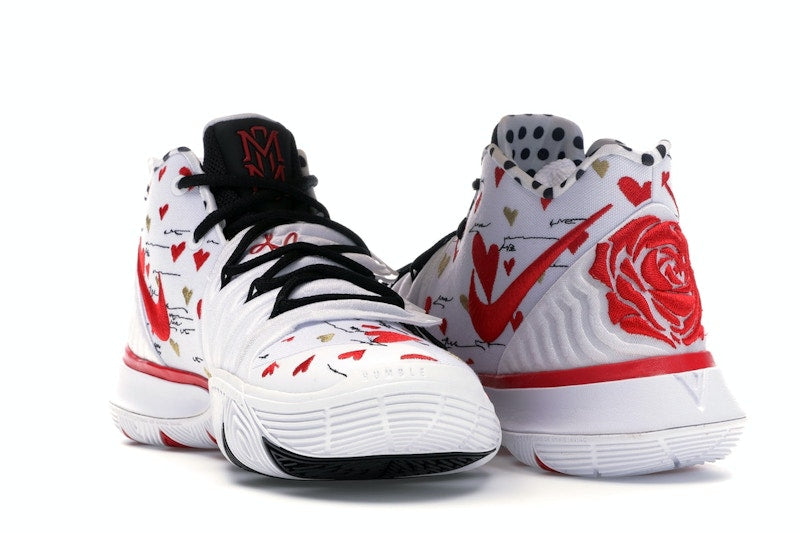 Nike Kyrie 5 Sneaker Room Mom White