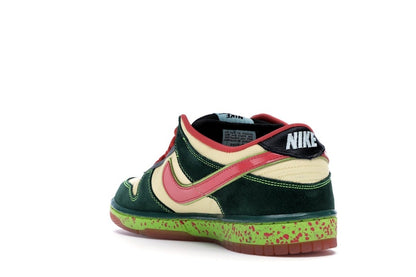 Nike SB Dunk Low Mosquito