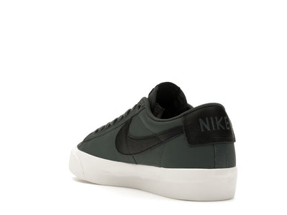 Nike SB Zoom Blazer Low Pro GT Vintage Green