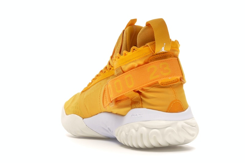 Jordan Proto React University Gold White