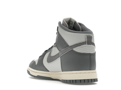 Nike Dunk High Vintage Light Bone Grey