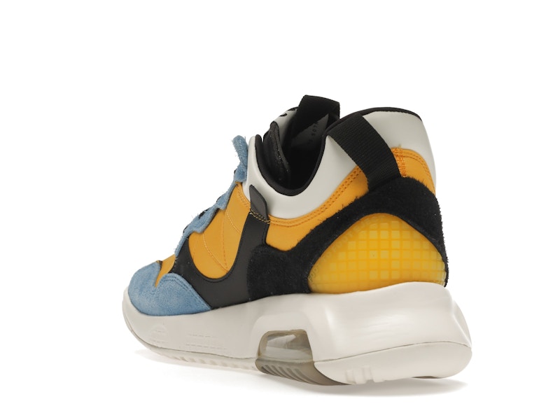 Jordan MA2 University Gold