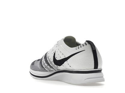 Nike Flyknit Trainer White Black