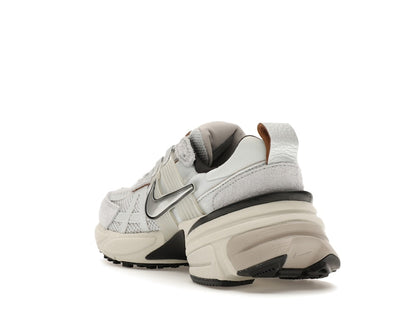 Nike V2K Run Pure Platinum Chrome (Women's)