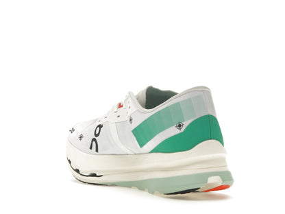 On CloudBoom Echo 3 Undyed White Mint