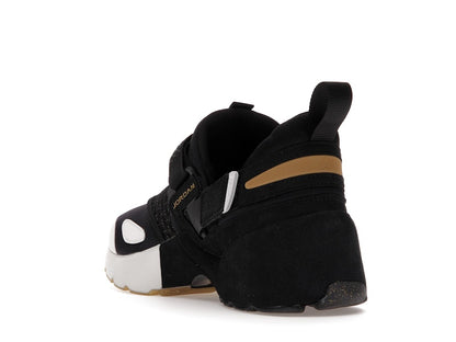 Jordan Trunner LX BHM (2017)