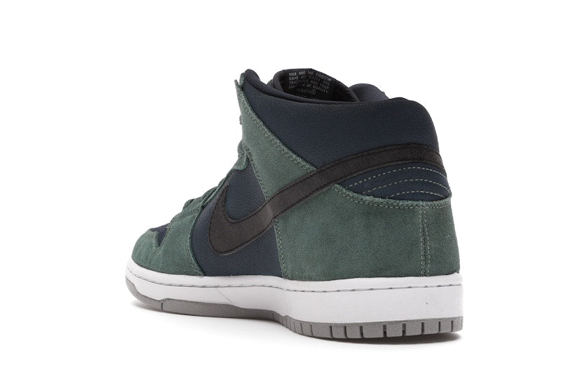 Nike SB Dunk Mid Nori