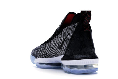 Nike LeBron 16 Oreo