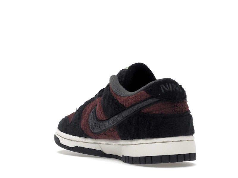 Nike Dunk Low SE Fleece Pack Burgundy Crush (Women's)