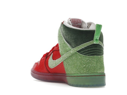 Nike SB Dunk High Strawberry Cough