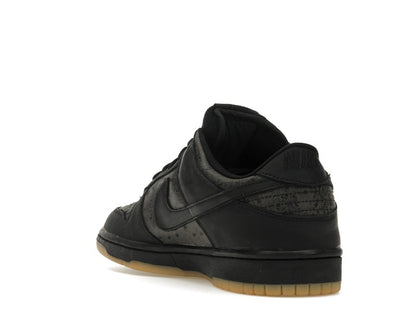 Nike SB Dunk Low Ostrich
