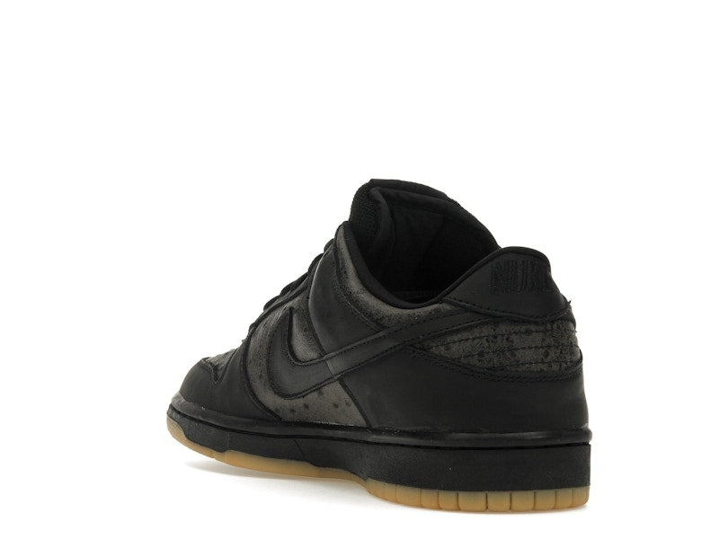 Nike SB Dunk Low Ostrich