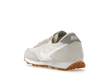 Nike Daybreak Pale Ivory Light Smoke Grey (Women's)