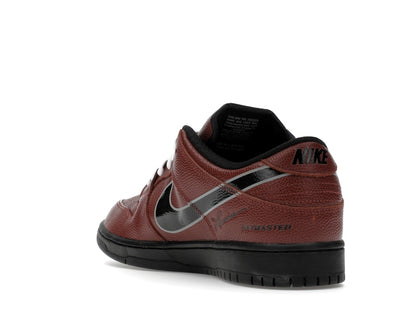 Nike SB Dunk Low Limosine Skateboards