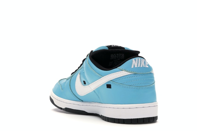 Nike SB Dunk Low Tokyo Blue Taxi
