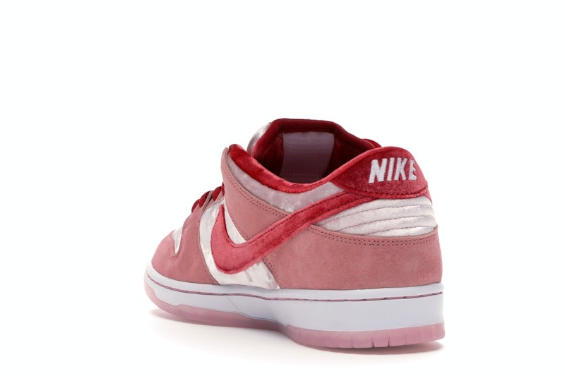 Nike SB Dunk Low StrangeLove Skateboards