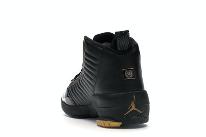 Jordan 19 OG SE Black Metallic Gold