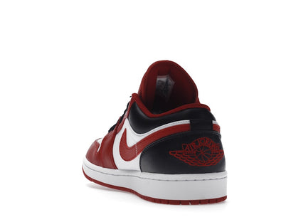 Jordan 1 Low Bulls