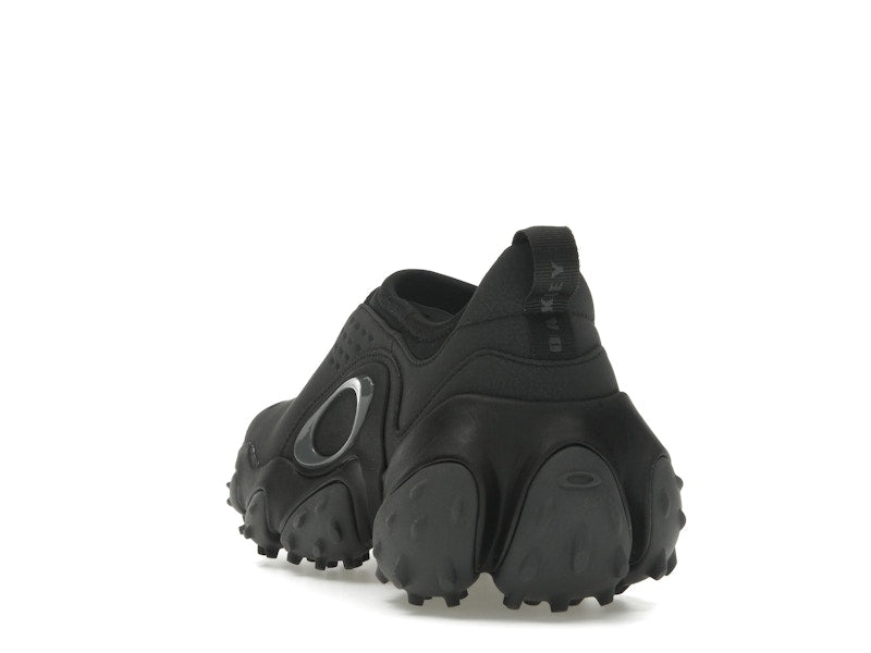 Oakley Edge Icon Slip On Black