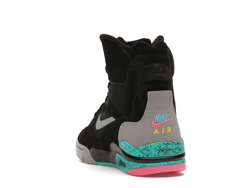 Nike Air Command Force Spurs