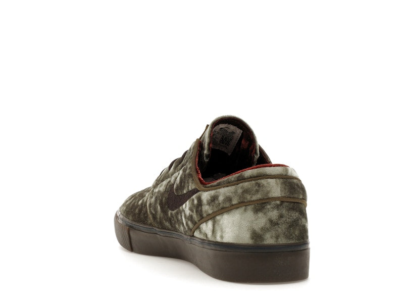 Nike SB Zoom Janoski OG+ SE Medium Olive Baroque Brown Dark Team Red Velvet Brown