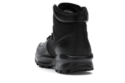 Nike Manoa Black