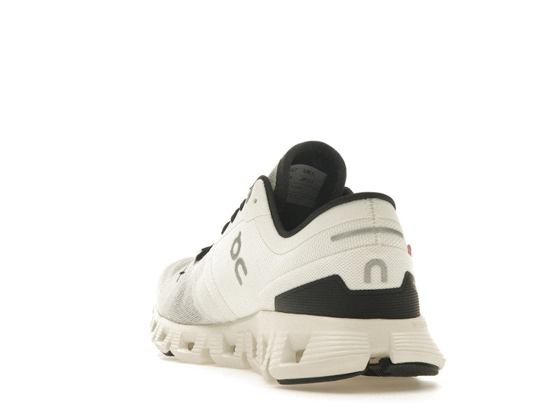 On Running Cloud X 3 White Black (Women's)