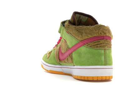 Nike SB Dunk Mid Mama Bear