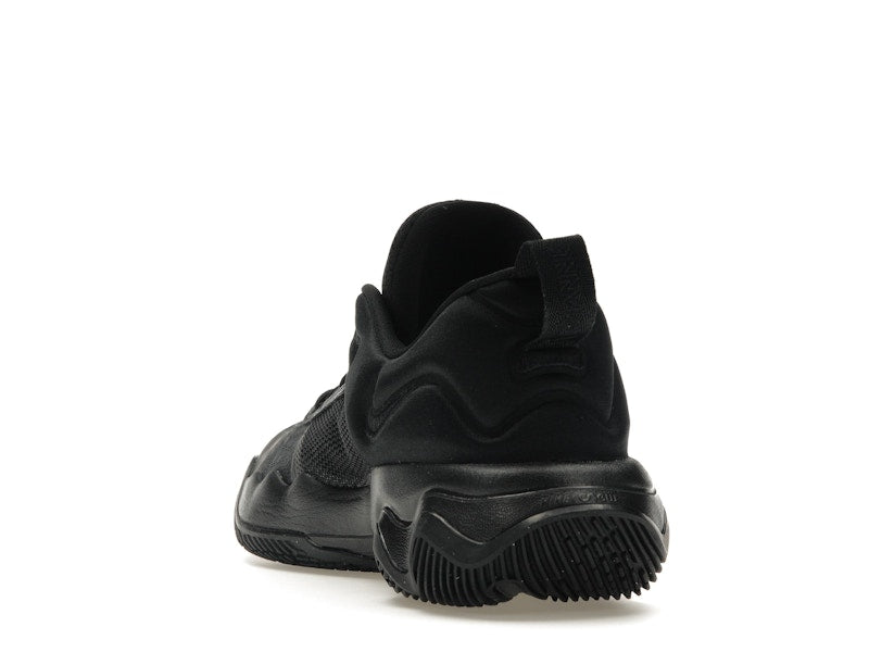 Nike Giannis Immortality 3 Triple Black