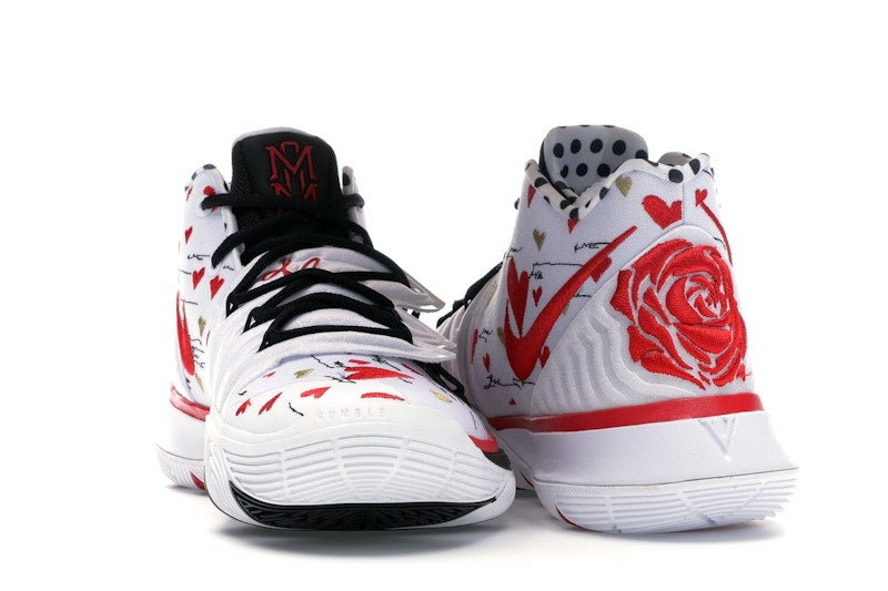 Nike Kyrie 5 Sneaker Room Mom White